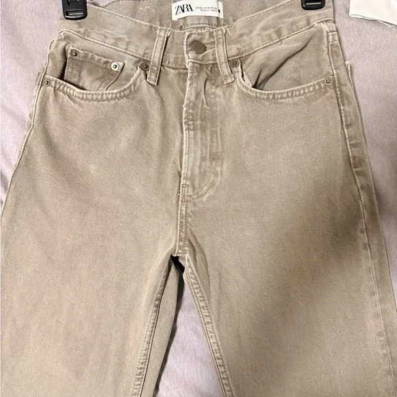 Zara High Rise Straight Leg Jeans Size 0 Khaki Beige Brown Wash - Picture 3 of 3